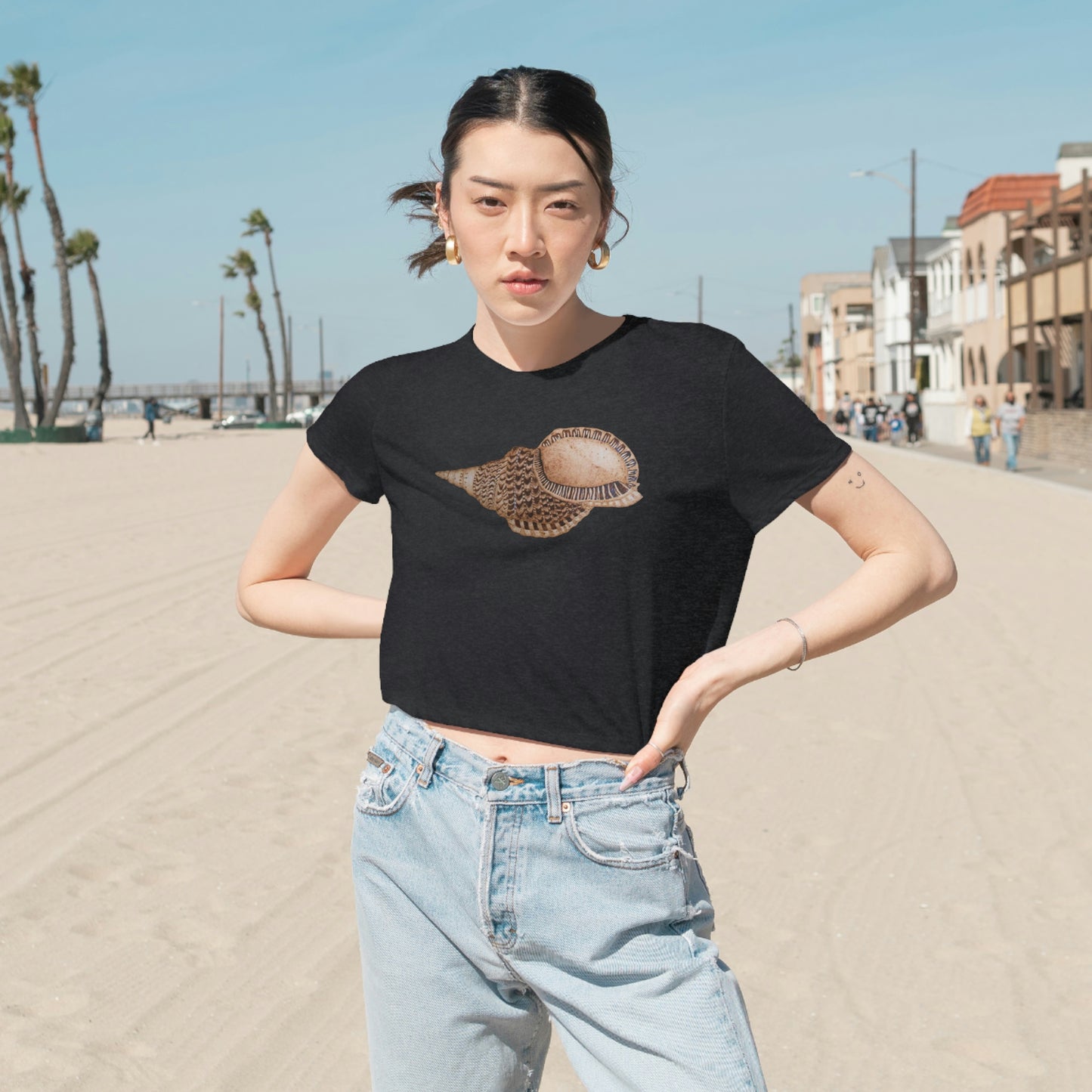 Women's Flowy Cropped Tee - Triton Conch